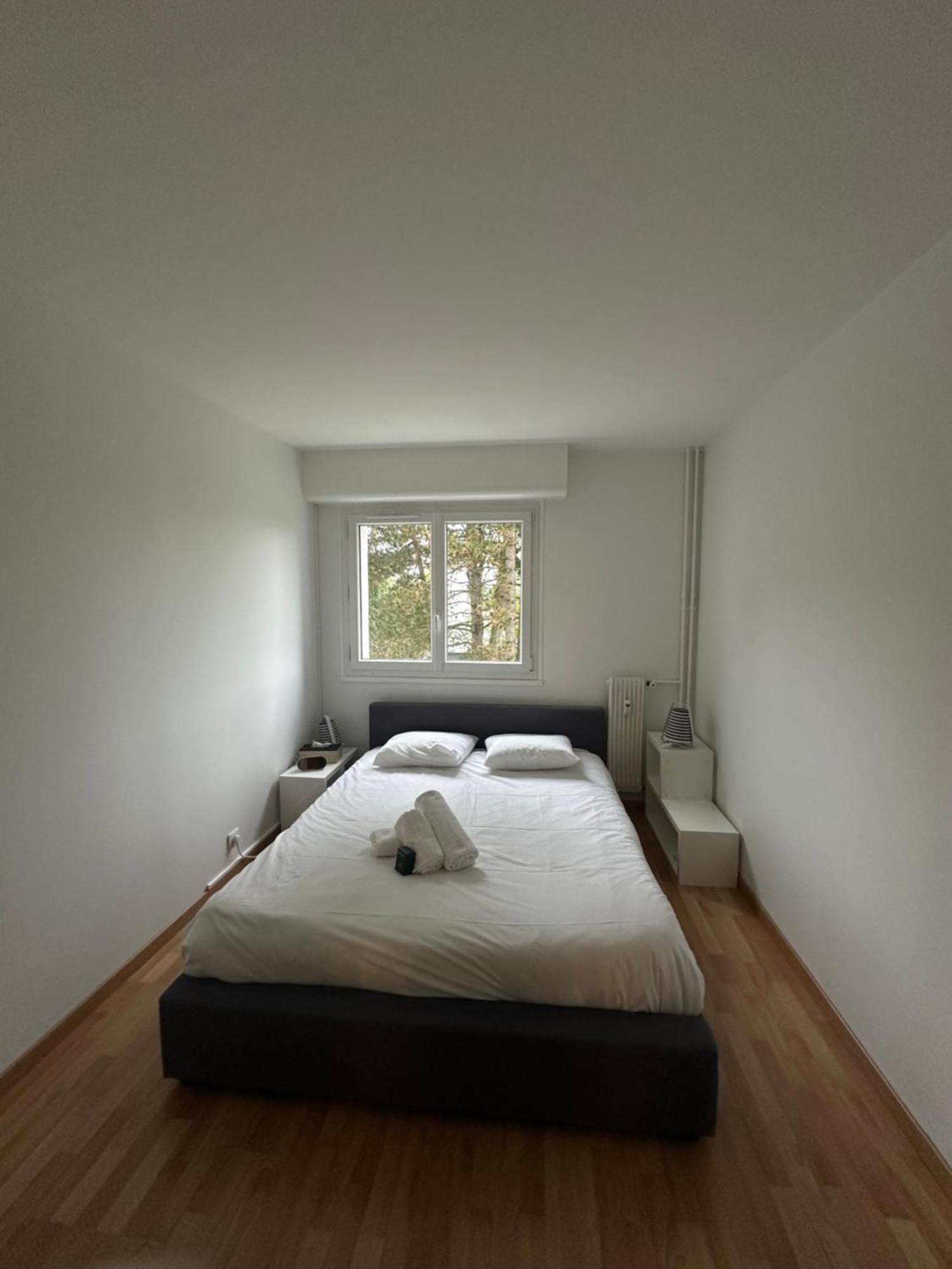 Apartamento Le Beau Hugo Mainvilliers  Exterior foto